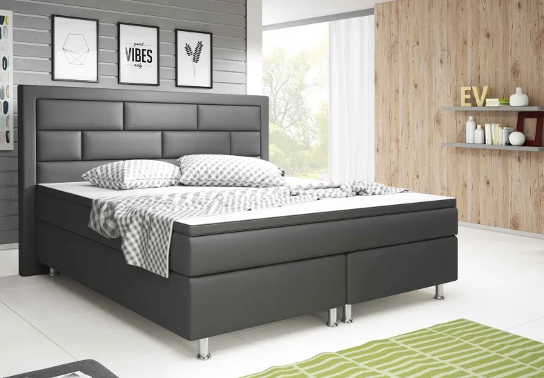 Boxspringbett mit hohem Kopfteil