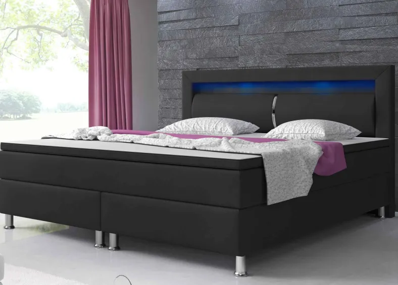 Boxspringbett mit LED