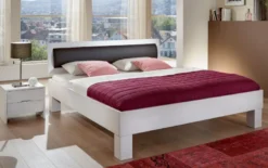 Classic 388 Holzbett mit gepolstertem Kopfteil