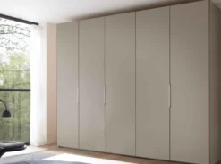 Extenso Kleiderschrank mit Drehtüren