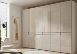 Extenso Kleiderschrank mit Glastüren