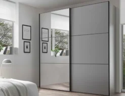 Includo Schwebetürenschrank mit Spiegel