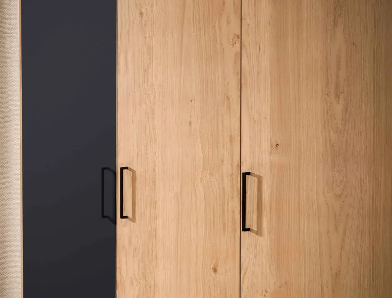 Meran Kleiderschrank nach Maß