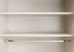Paros Kleiderschrank mit Glastüren