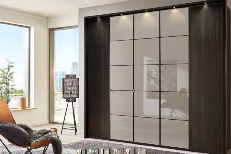 Quito Kleiderschrank mit Glastüren