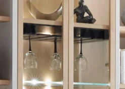 Solution Bücherregal mit Glastüren