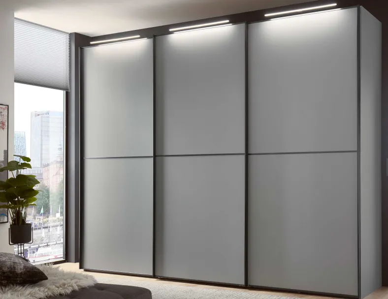 Staud Sinfonie Plus Kleiderschrank grau