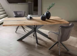 TPT Holztisch mit Metallgestell