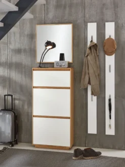V100 Garderobe kleiner Flur
