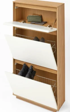 V100 Garderobe kleiner Flur