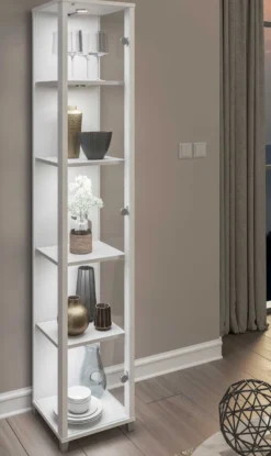 Vitrinenschrank mit Beleuchtung